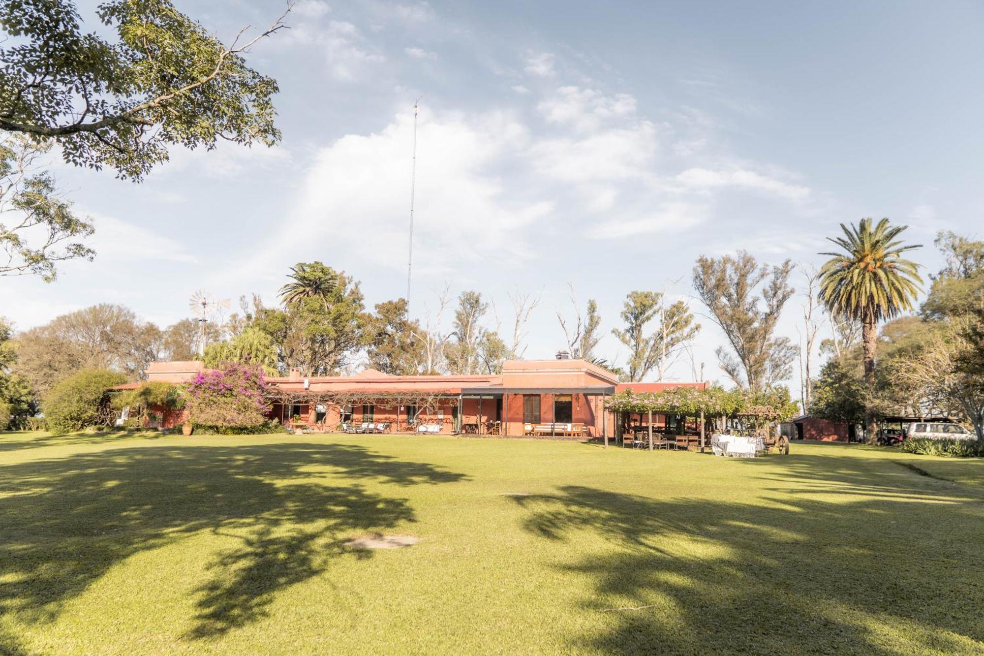 Estancia La Violeta ชาร์คารี ภายนอก รูปภาพ